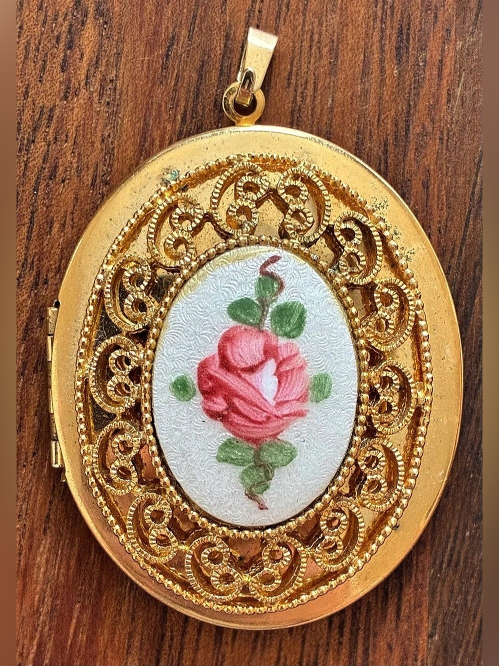 Floral Vintage Guilloche Gold-Tone Oval Locket Rose Enamel